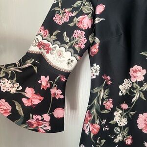 Petite Small- New York & Company Black floral patterned Stretch Dress